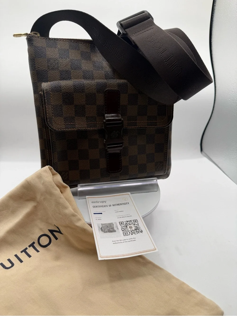 Louis Vuitton Damier Crossbody Shoulder Bag  Leather Melville Ebene